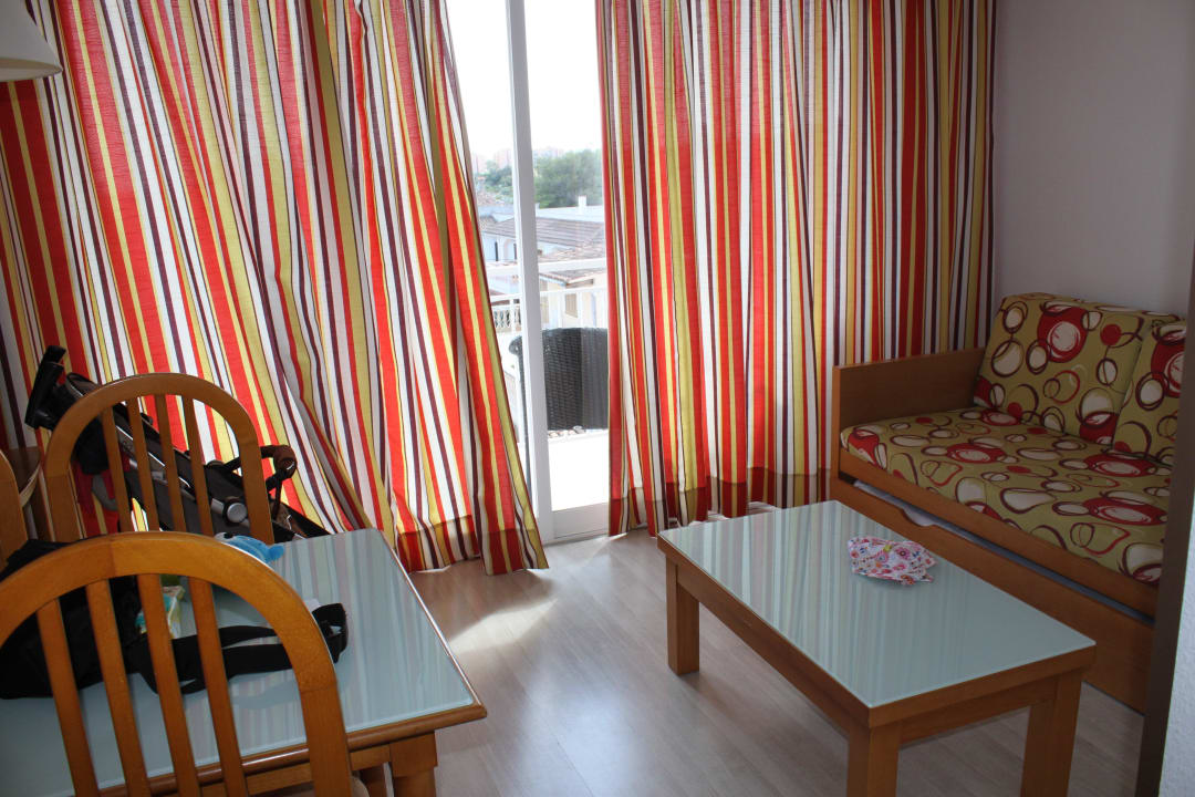 Ganz eng mit dem kinderwagen Club Simó Hotel by Senator