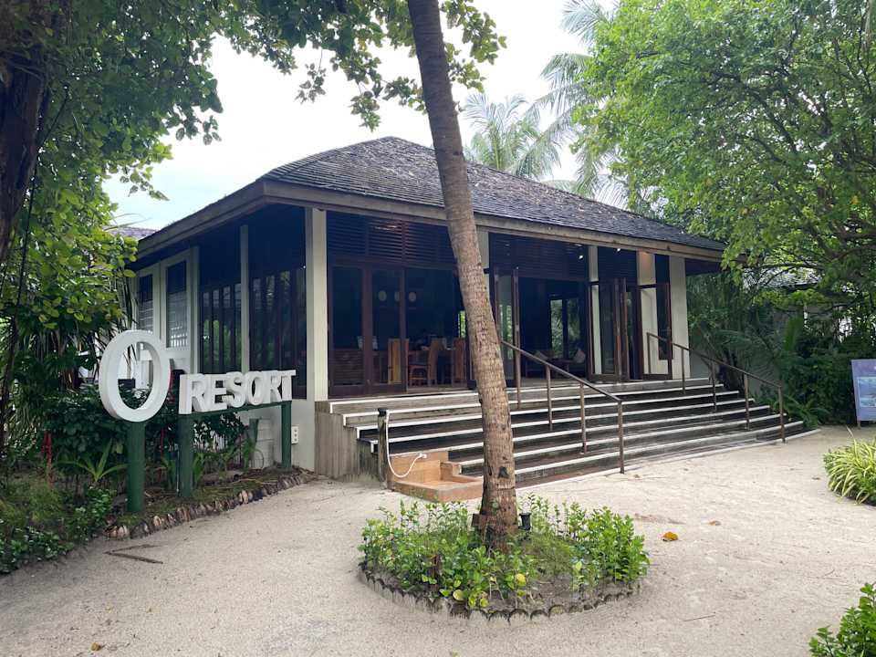 Lobby Kuredu Island Resort & Spa