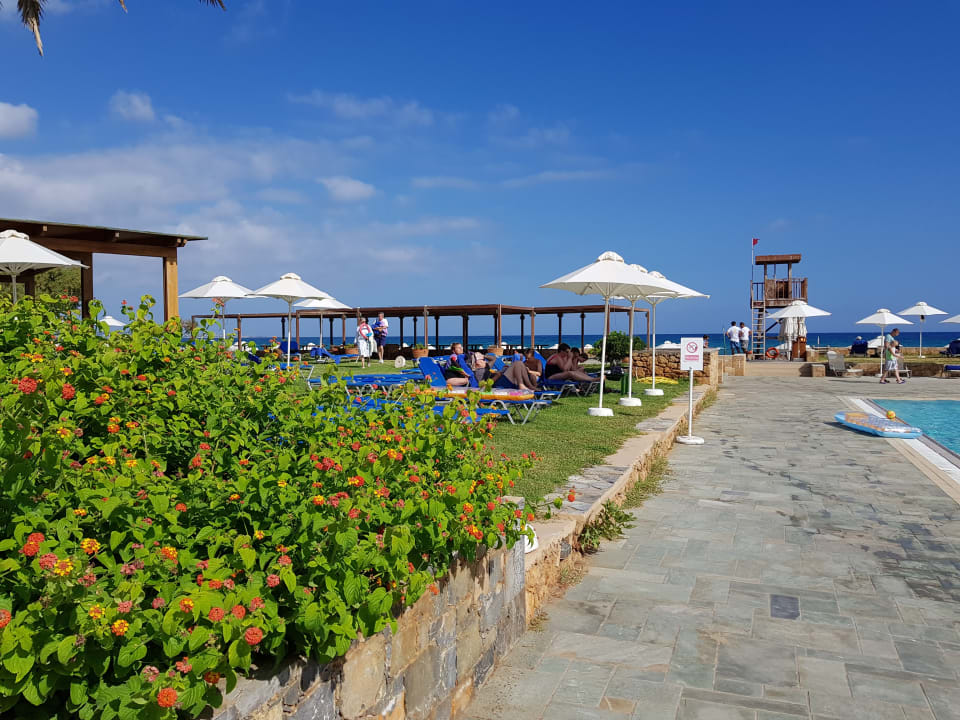 Strand Kernos Beach Hotel & Bungalows