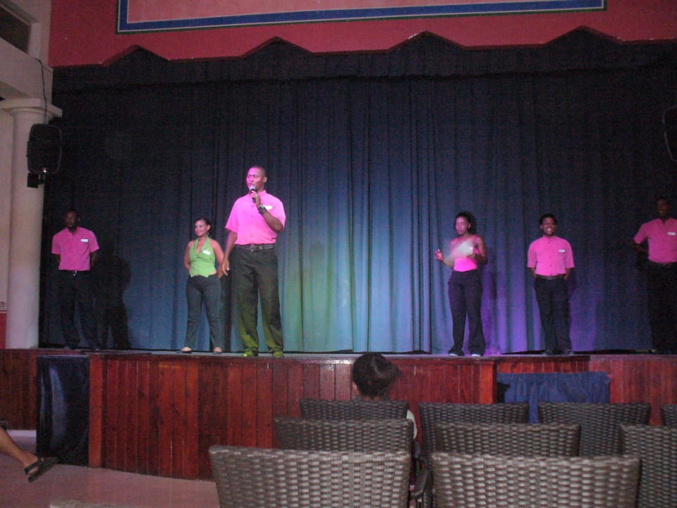Animation Abendprogramm Bahia Principe Grand El Portillo