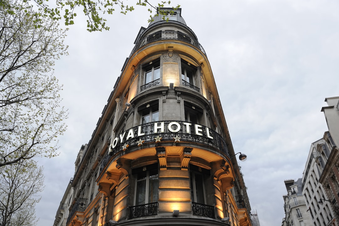 Außenansicht Royal Hotel Paris