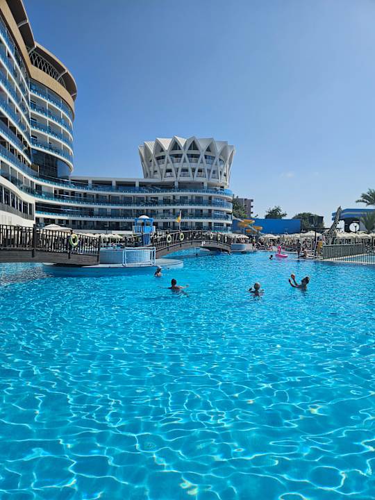 Pool Granada Luxury Okurcalar