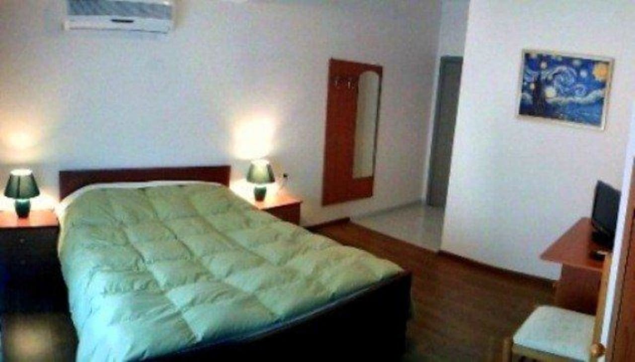 Room Hotel Viktoria Tirana