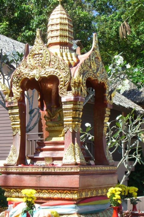 Traditionelles Geisterhäuschen Khao Lak Merlin Resort