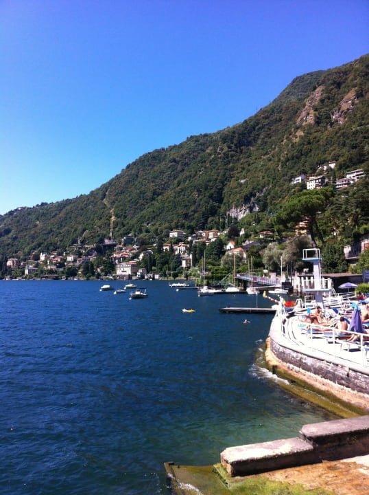 Vom Steg auf den Comer See Grand Hotel Imperiale