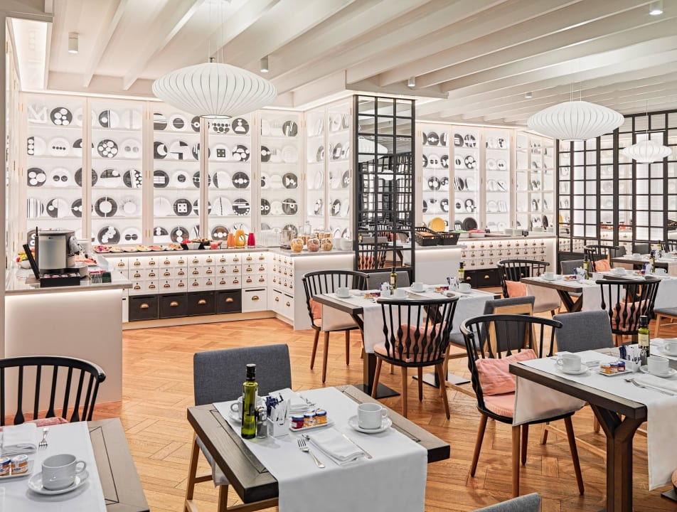 Restaurant Hotel H10 Universitat