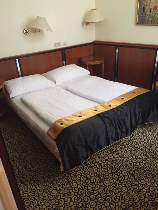 Doppelbett Carlton Opera Hotel