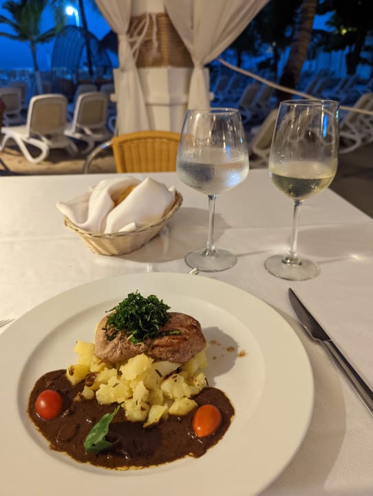 Gastro Viva Heavens by Wyndham - All Inclusive Resort