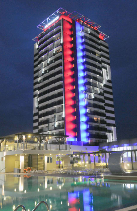 Nachtansicht Burgas Beach Hotel