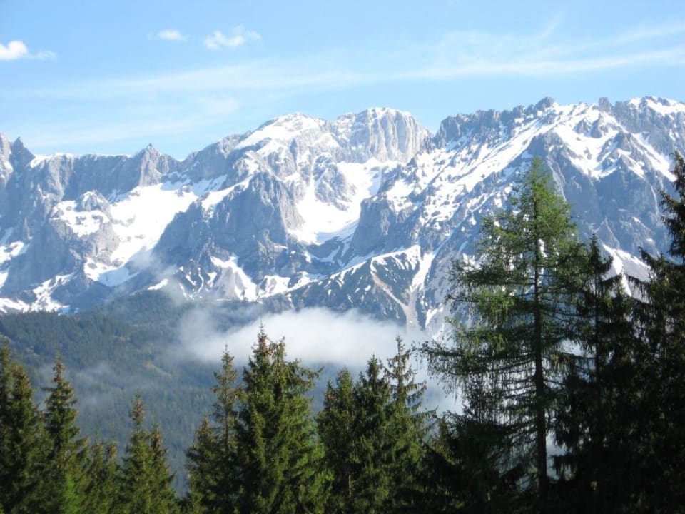 Dachsteinblick Almdorf Reiteralm & Almhotel Edelweiss