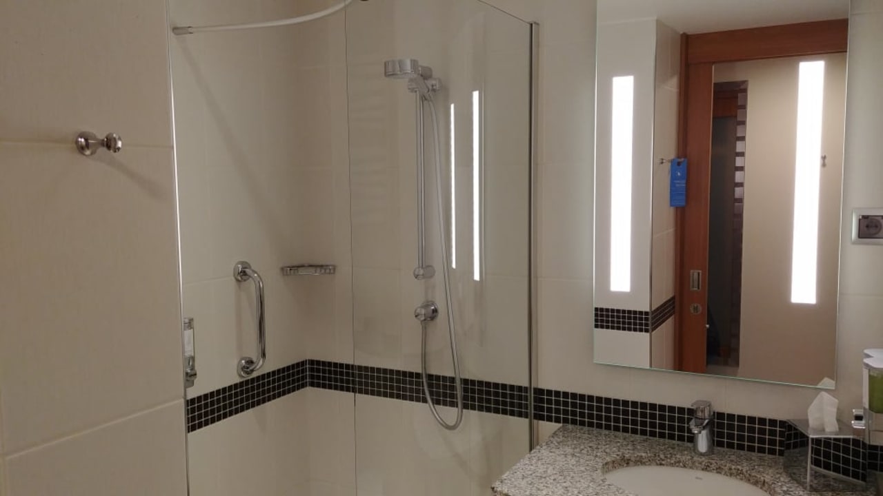 Łązienka Hampton by Hilton Warsaw Airport