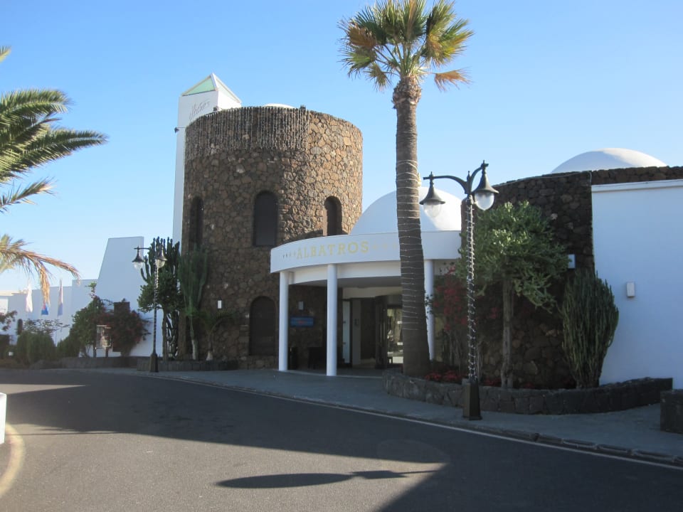 Außenansicht allsun App.-Hotel Albatros