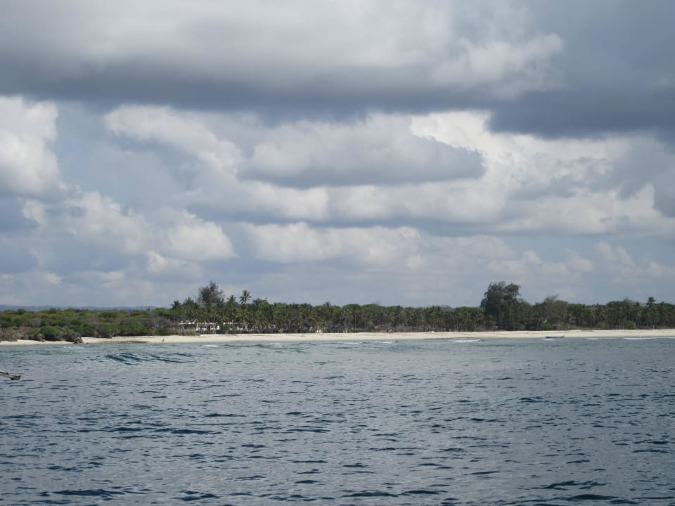 Blick auf den Strand vom Boot aus Hotel Southern Palms Beach Resort