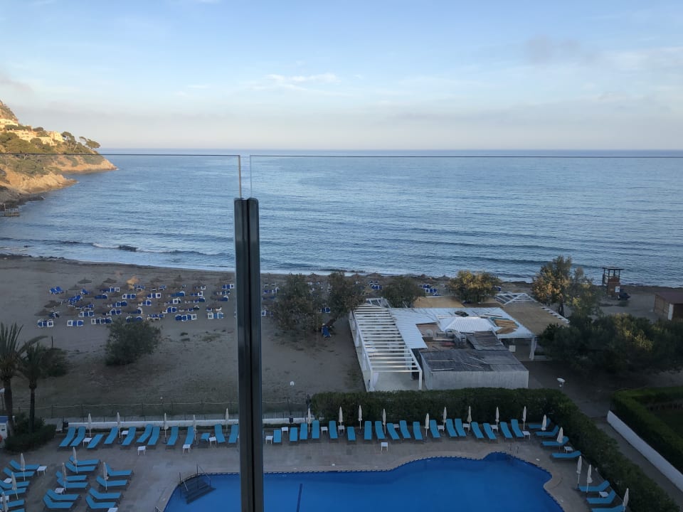 Ausblick Universal Hotel Castell Royal