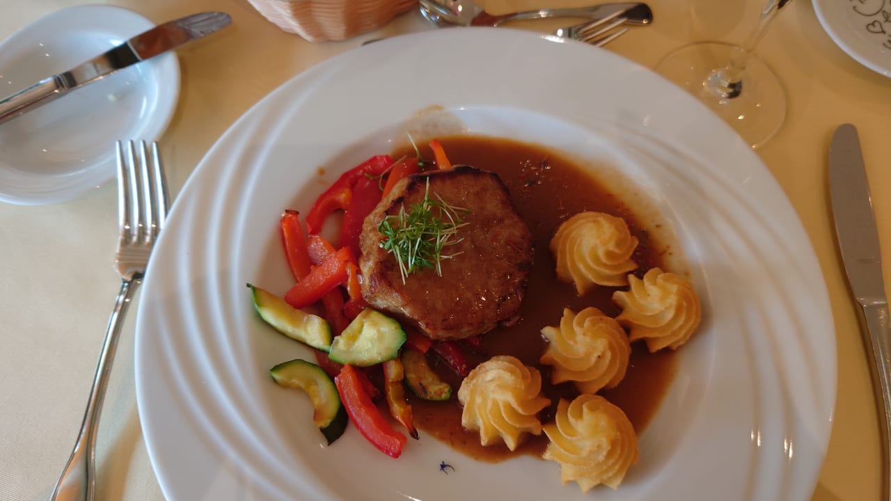 Gastro Ströbinger Hof - Therme Wellness Resort