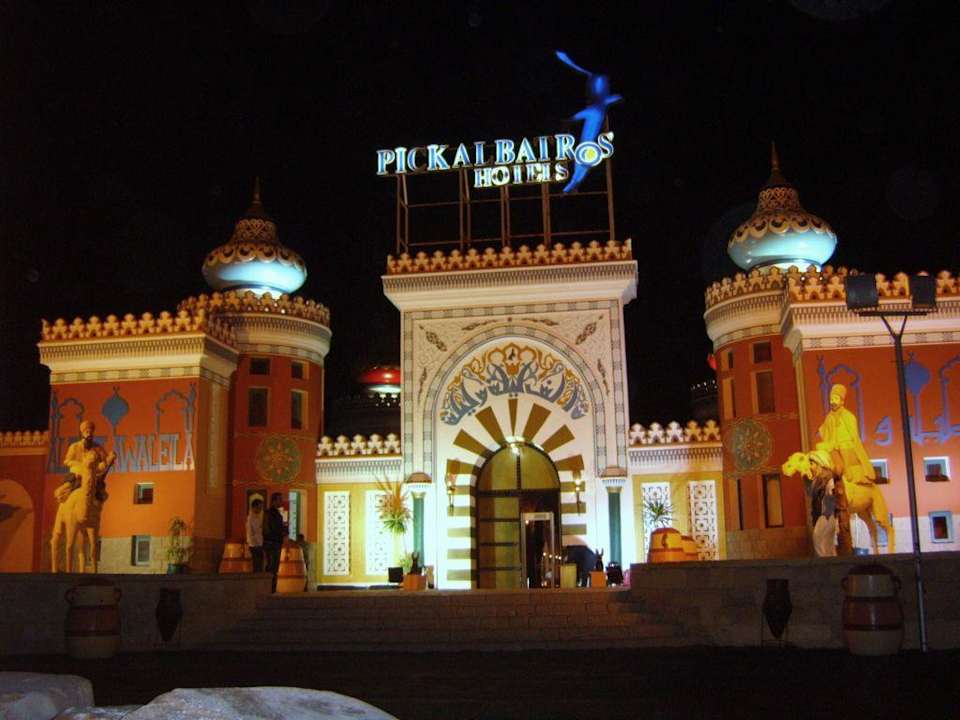 Eingangsportal Pickalbatros Alf Leila Wa Leila Resort - Neverland Hurghada