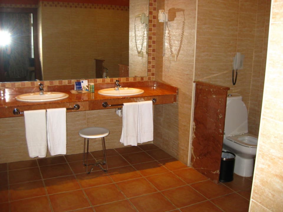 Bad in der Suite Occidental Jandía Playa