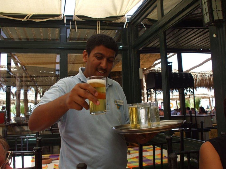 Strandrestaurant, na dann Prost Giftun Azur Resort