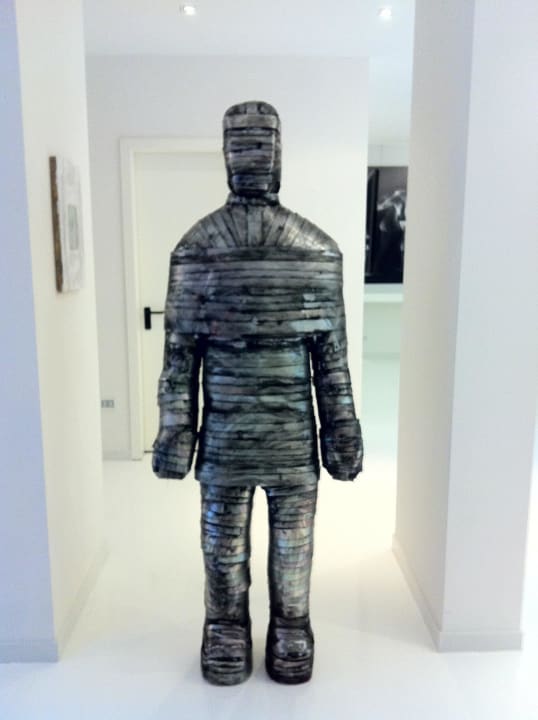 Alcune sculture nella Hall Hotel Michelangelo