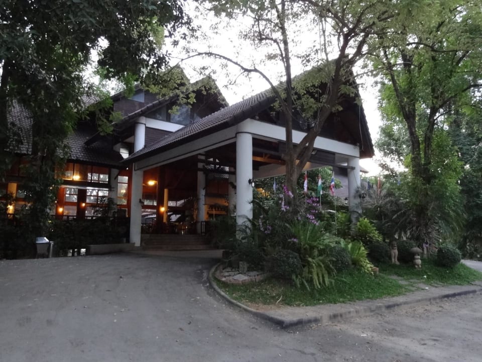 Batiment pricipal Hotel The Legacy River Kwai Resort