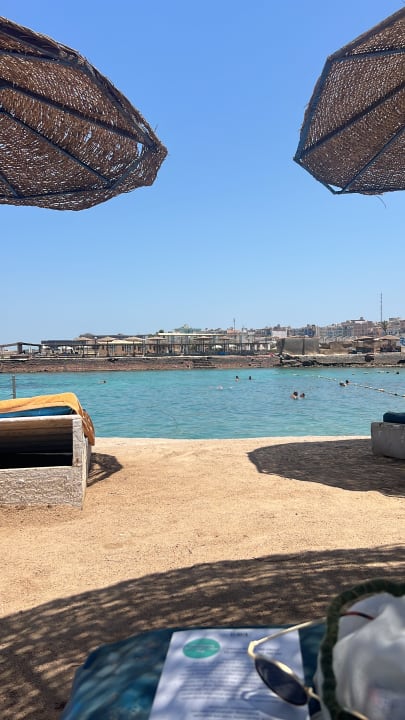 Strand Empire Beach Aqua Park