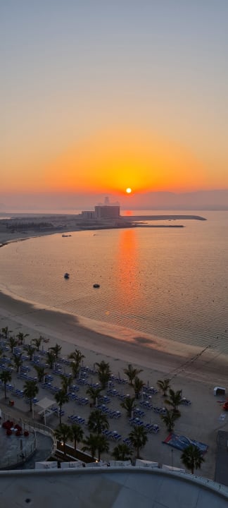 Strand Hampton by Hilton Marjan Island