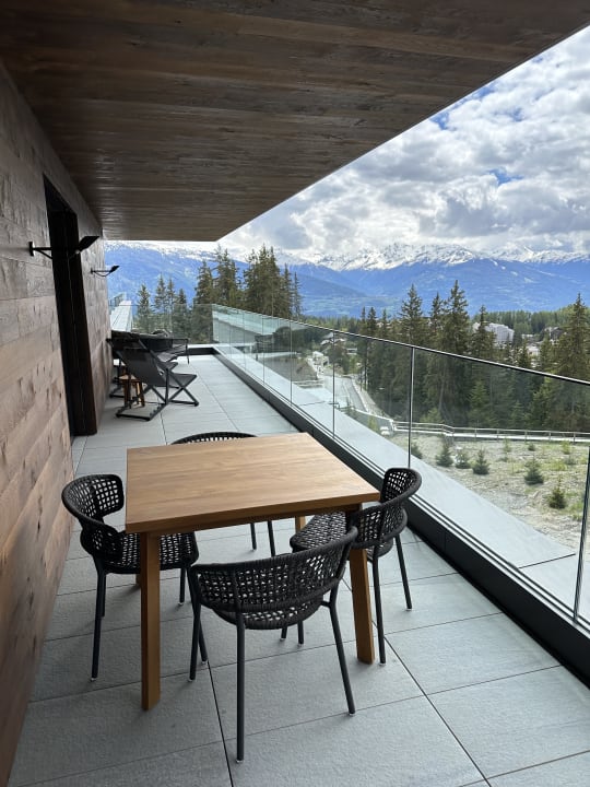 Ausblick Six Senses Crans-Montana