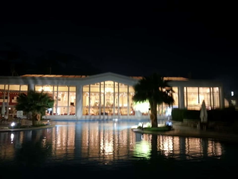 Nocą Safir Sharm Waterfalls Resort
