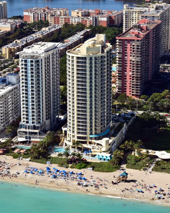 Außenansicht DoubleTree by Hilton Ocean Point Resort & Spa- North Miami Beach / Sunny Isles Beach