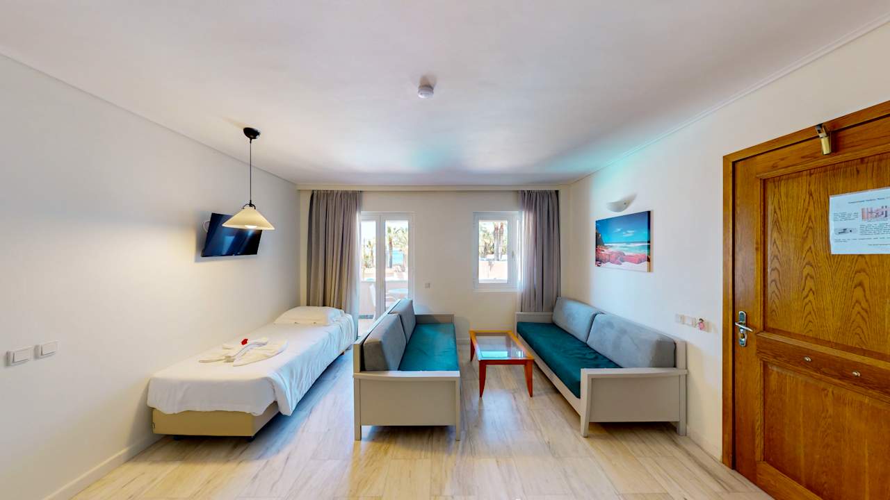 Zimmer Chrispy Beach Resort
