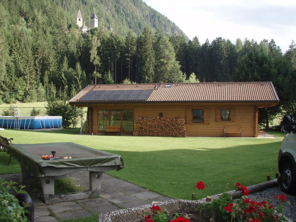 Saunahaus mit Pool Hotel Burgfrieden