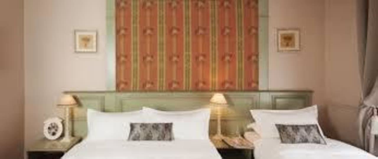 Guest room Hotel de Bellevue Paris Gare du Nord