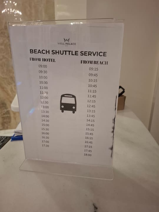 Strand Well Palace Side