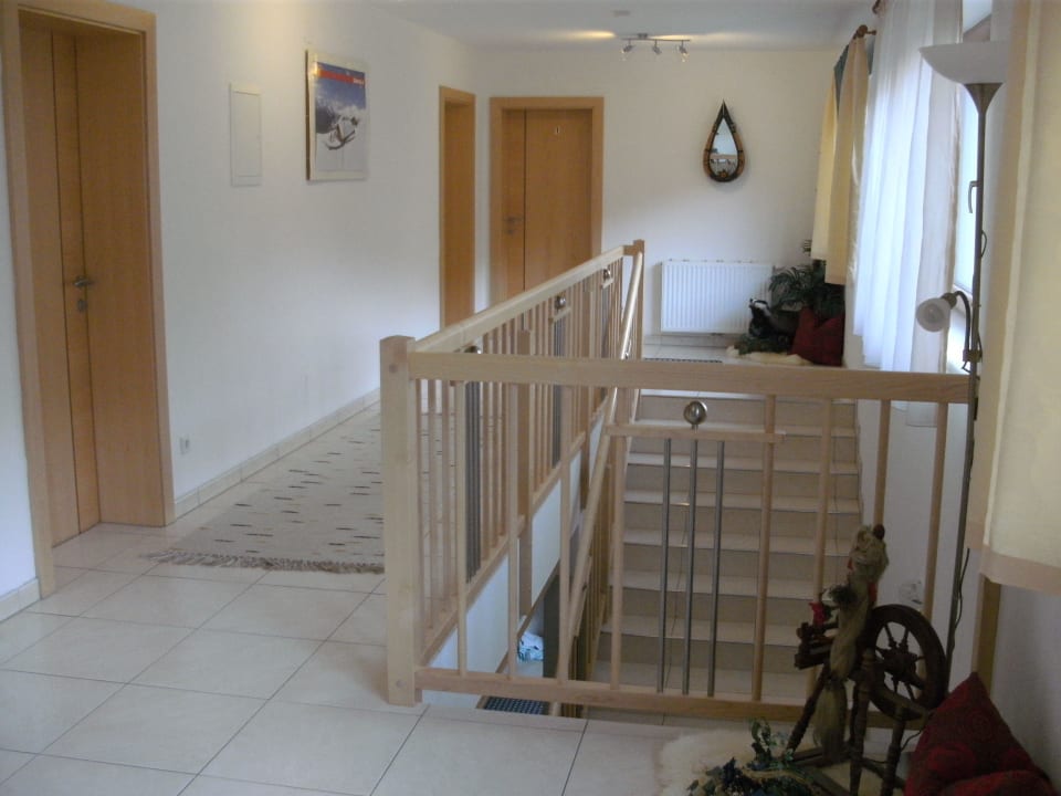Der helle und großziügige Flurbereich Ferienhaus Zillertal