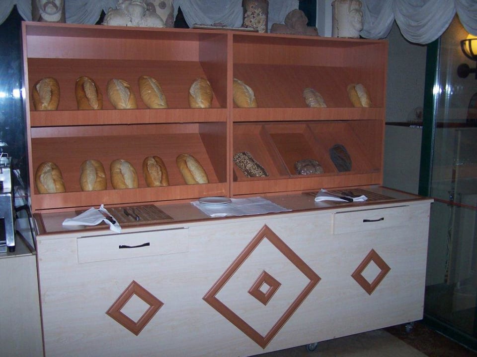 Brot Aska Hotel Just in Beach