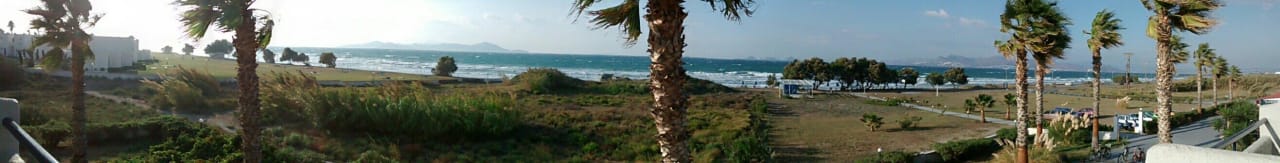 Blick vom Balkon.. noch etwas windig.. Costa Angela Seaside Resort