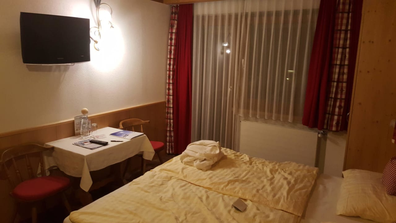 102 Hotel Angelika