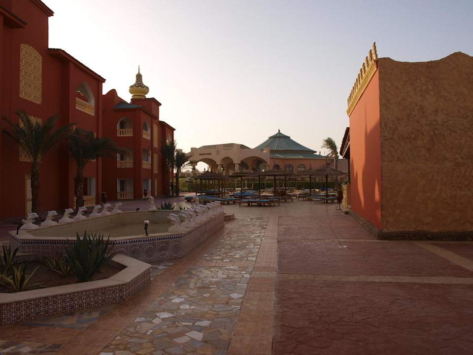 Richtung Pool Pickalbatros Alf Leila Wa Leila Resort - Neverland Hurghada