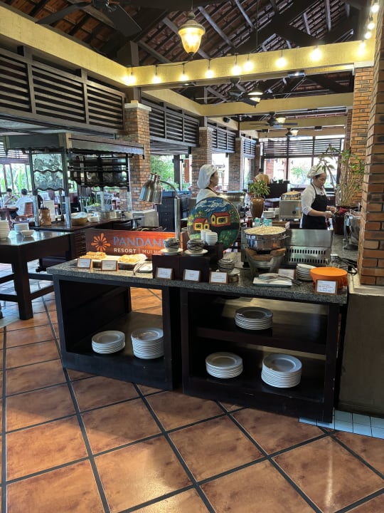 Gastro Pandanus Resort