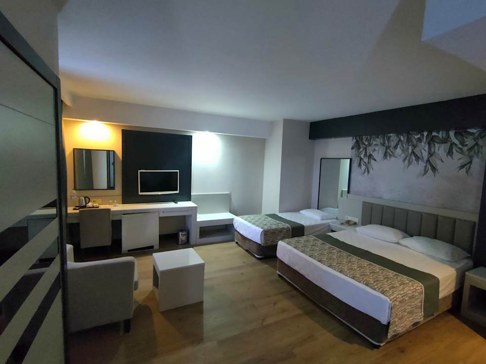 Zimmer Seaden Sea World Resort & Spa