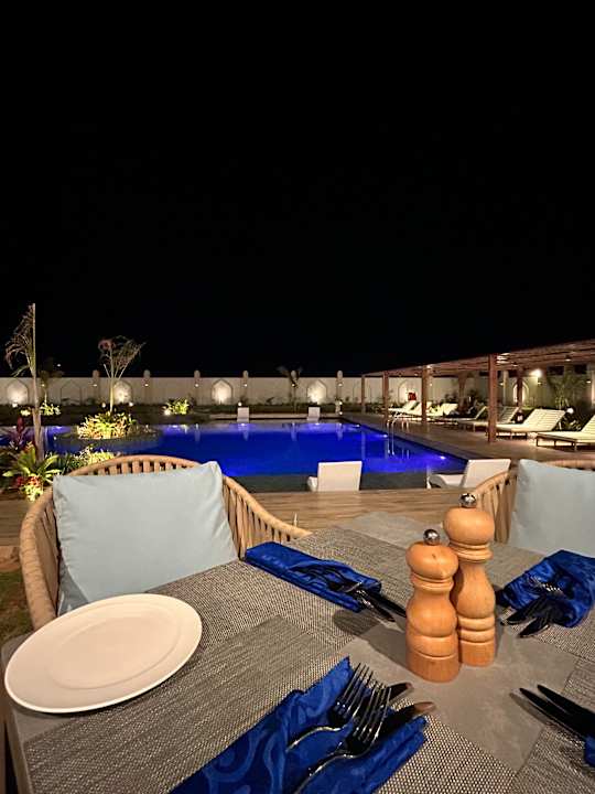 Strand Golden Tulip Zanzibar Airport