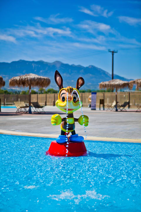 Splash pool Blue Lagoon Resort