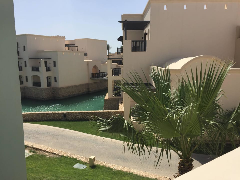 Innerhalb der Anlage Salalah Rotana Resort