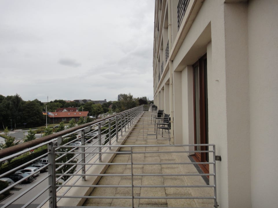 Balkon im 2.Stock ATLANTIC Hotel Wilhelmshaven