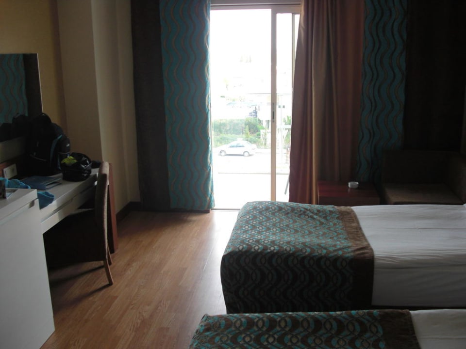 Zimmer Seaden Sea World Resort & Spa