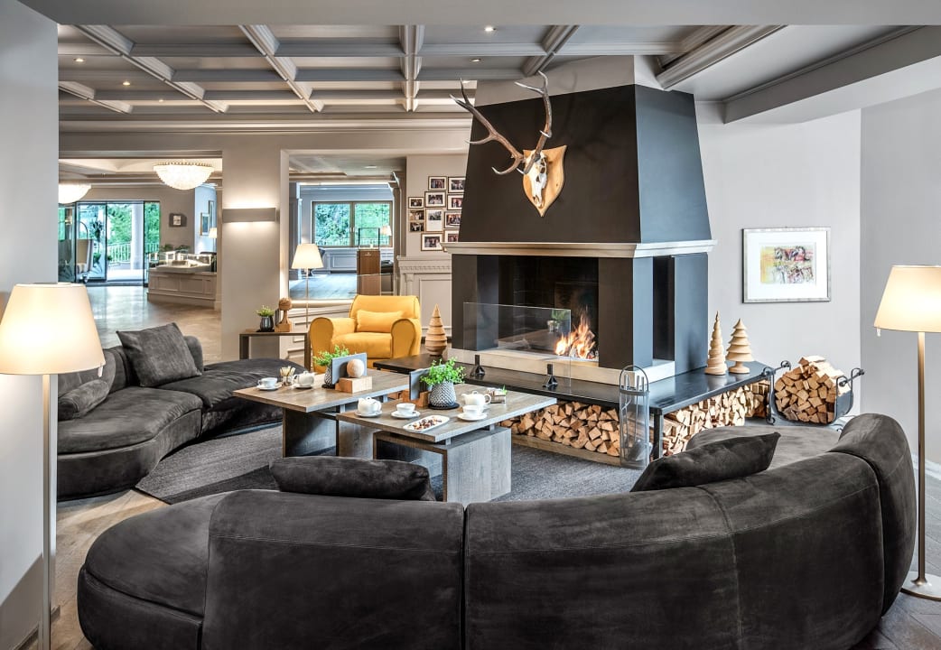 Lobby Hotel Gardena Grödnerhof