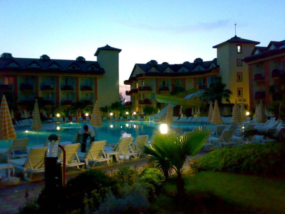 Pool - andere Ansicht Hotel Orfeus Park