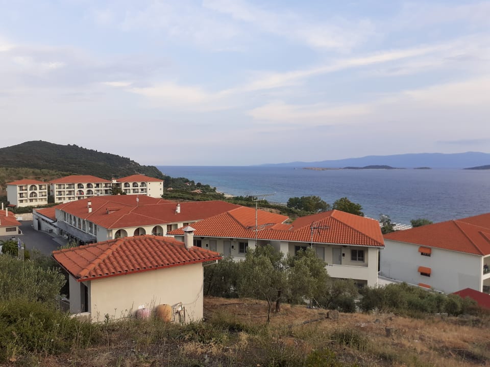 Außenansicht Akrathos Beach Hotel