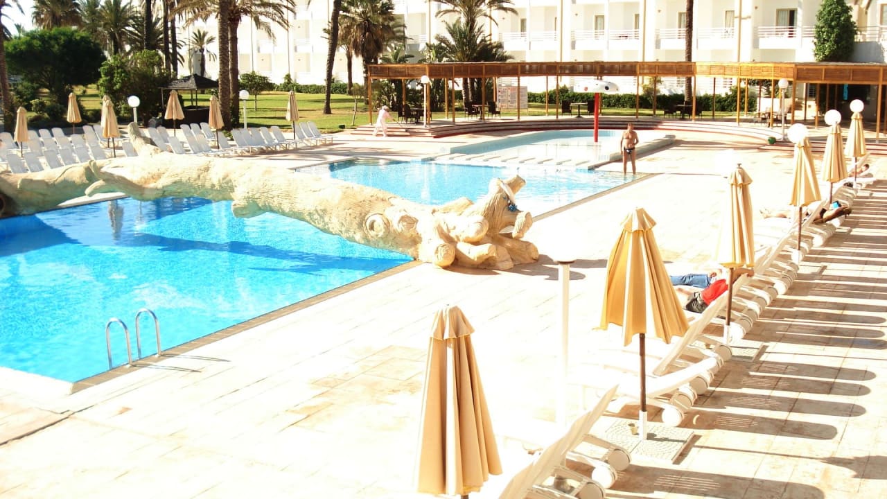 Piscine Ruspina Beach Resort