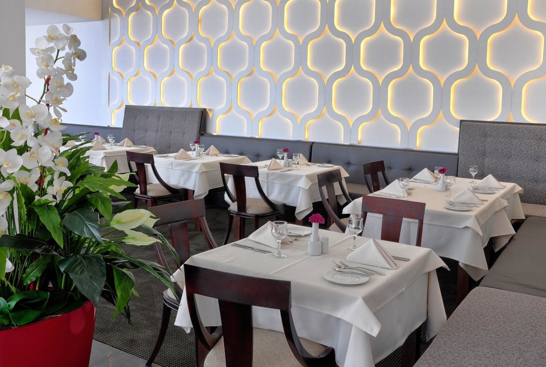 Main restaurant GRIFID Hotel Metropol